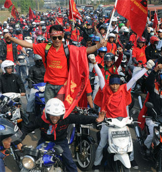 Indonesia: Un coloso industrial sale a pelear