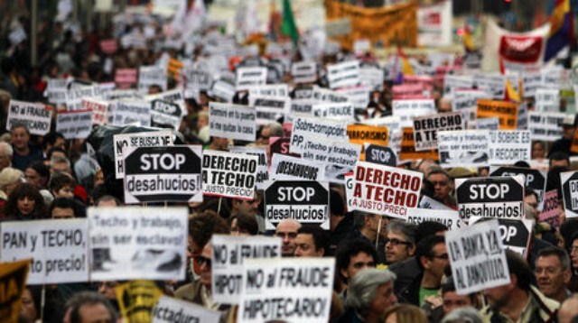 Estado Español: Multitudinarias manifestaciones contra los desahucios y por el derecho a la vivienda