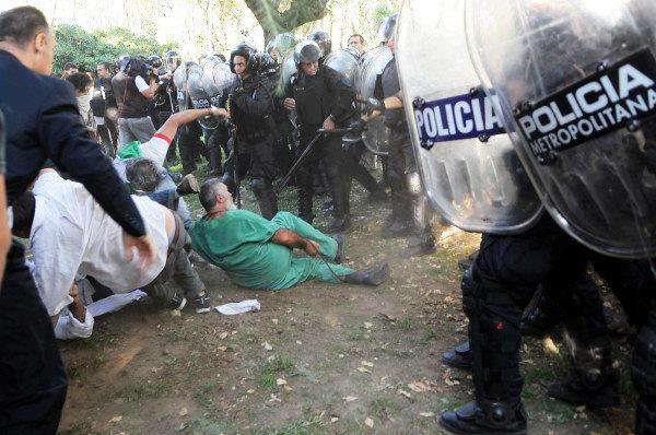 Repudio del PTS a la represión en el Borda