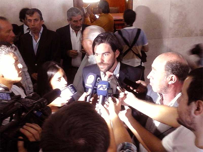 Nicolás del Caño participó de la Audiencia de la Junta Electoral y reclamó que se cumpla con la regulación de la publicidad electoral