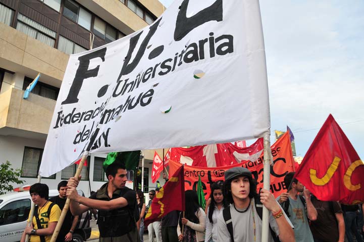 ¡Organicemos la resistencia para pararle la mano al ajuste de Macri y los gobernadores! ¡Pongamos en pie al movimiento estudiantil junto a los trabajadores!