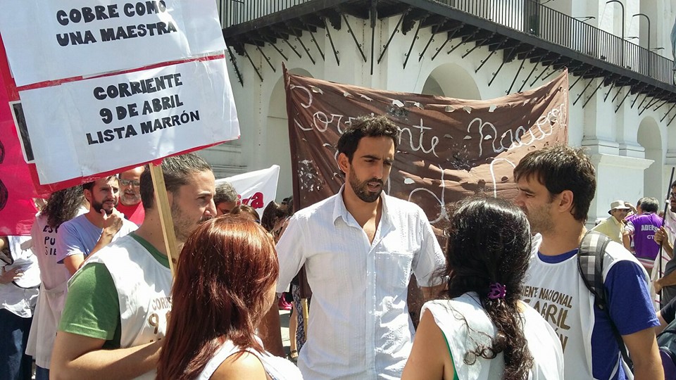 Del Corro: "Un acto electoral alejado de las necesidades de alumnos y docentes"