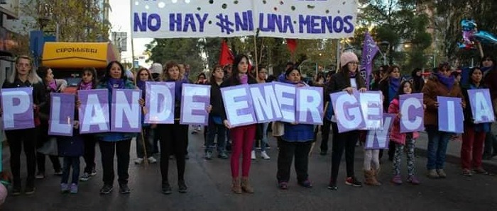  Pan y Rosas difundirá el Plan de Emergencia contra la violencia hacia las mujeres en el trueque 