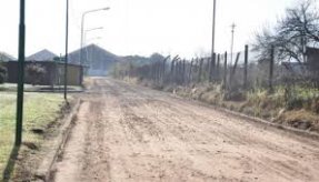 Duras criticas del Frente de Izquierda a Meoni por desinversión en los barrios periféricos
