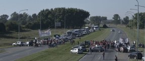 El paro en Rosario: corte de Autopista a Santa Fe a la altura de Silvestre Begnis