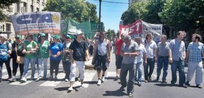 Christian Castillo inaugura su mandato movilizándose con los trabajadores