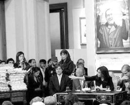 El doble mensaje de los K en Papel Prensa