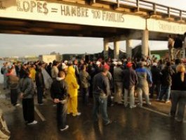 Obreros de Paraná Metal bloquearon el casino de Rosario