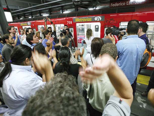 Contundente paro en el subte