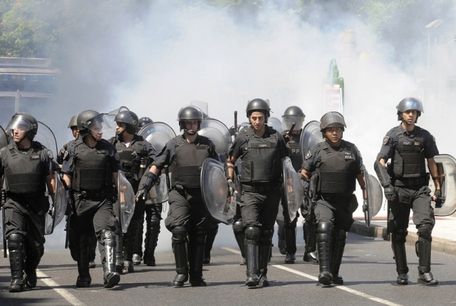 "Malditas policías" en acción 