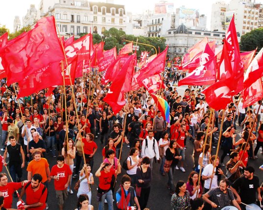 Fenómenos políticos y lucha de clases