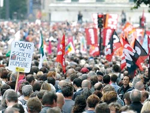80.000 manifestantes en las calles de París 