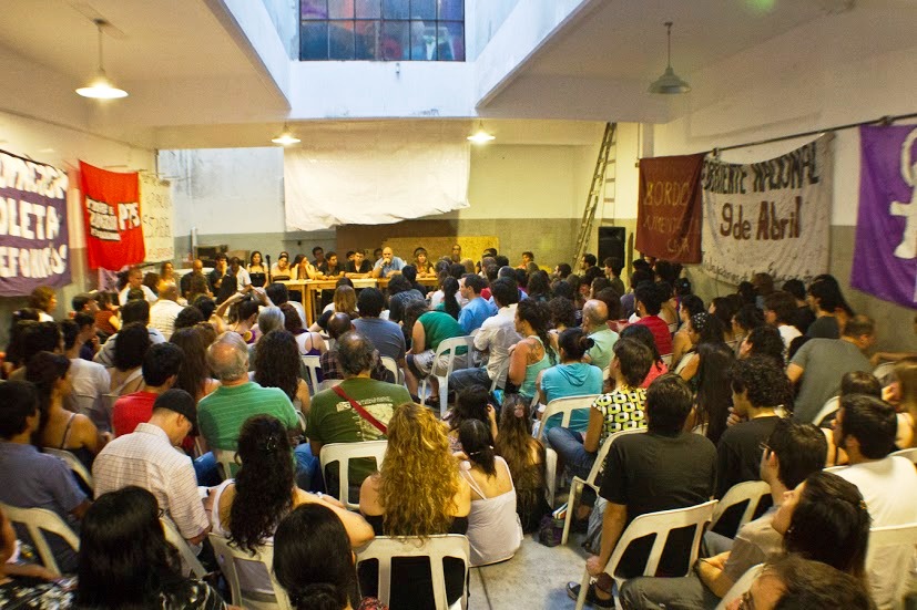 Extraordinario plenario obrero en la CABA