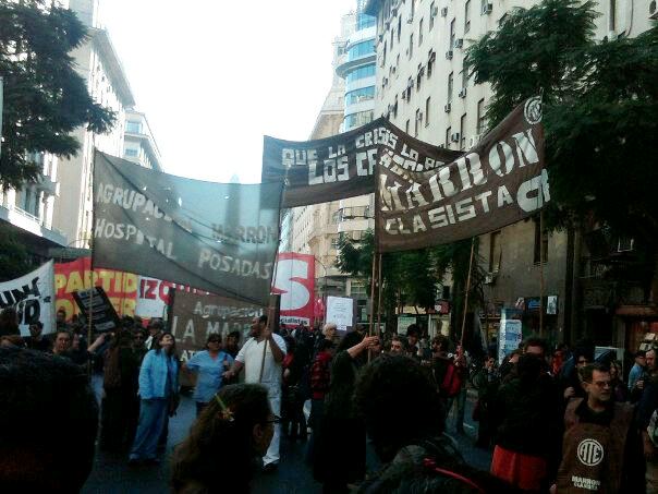 Paramos y nos retiramos de la Plaza de Mayo para darle la espalda al patrón Eduardo Buzzi
