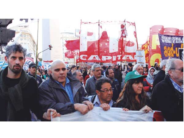 Movilizaciones en Capital y Córdoba