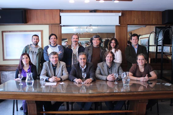 La Plata: el FIT relanzó la campaña de cara a octubre, después de la gran elección en las PASO
