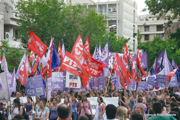 Miles de mujeres contra la reforma del Código Civil y por la legalización del aborto