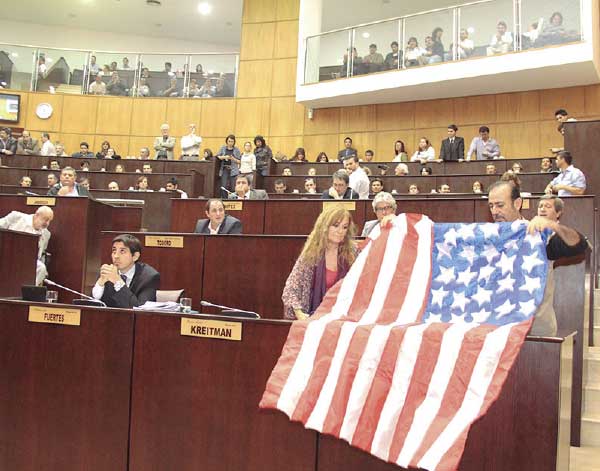 Con o sin “dólar petrolero”, Sapag y Cristina garantizan las ganancias de las petroleras