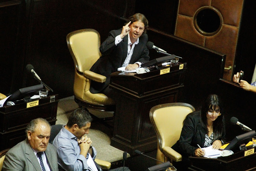 Christian Castillo: "Berni me ataca por acompañar a los trabajadores cuando se movilizan"
