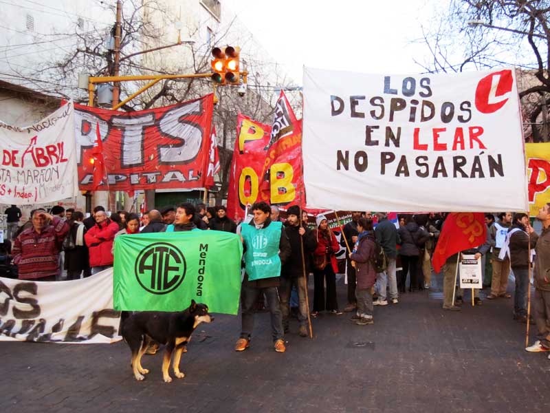 Senadora Barbeito: “Crece en Mendoza la solidaridad y el reclamo contra los despidos y la represión"