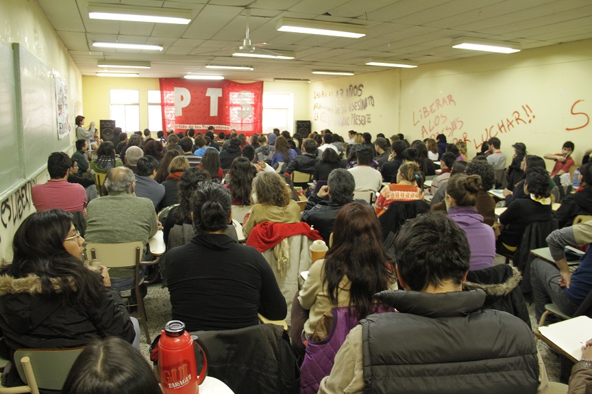 Asamblea del PTS en Neuquén con Nicolás Del Caño