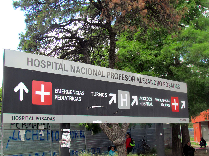 Hospital Posadas: policías irrumpen en asamblea de los trabajadores 