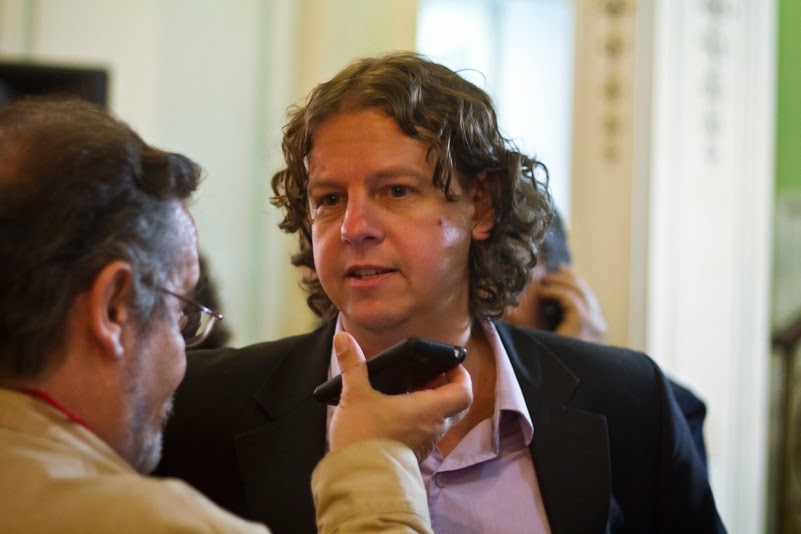 El diputado Christian Castillo visita Neuquén en apoyo a los candidatos del Frente de Izquierda