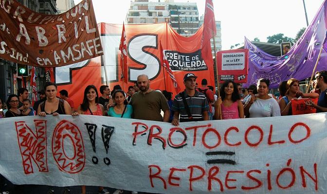 La izquierda desafió el protocolo y realizó un corte en Rosario