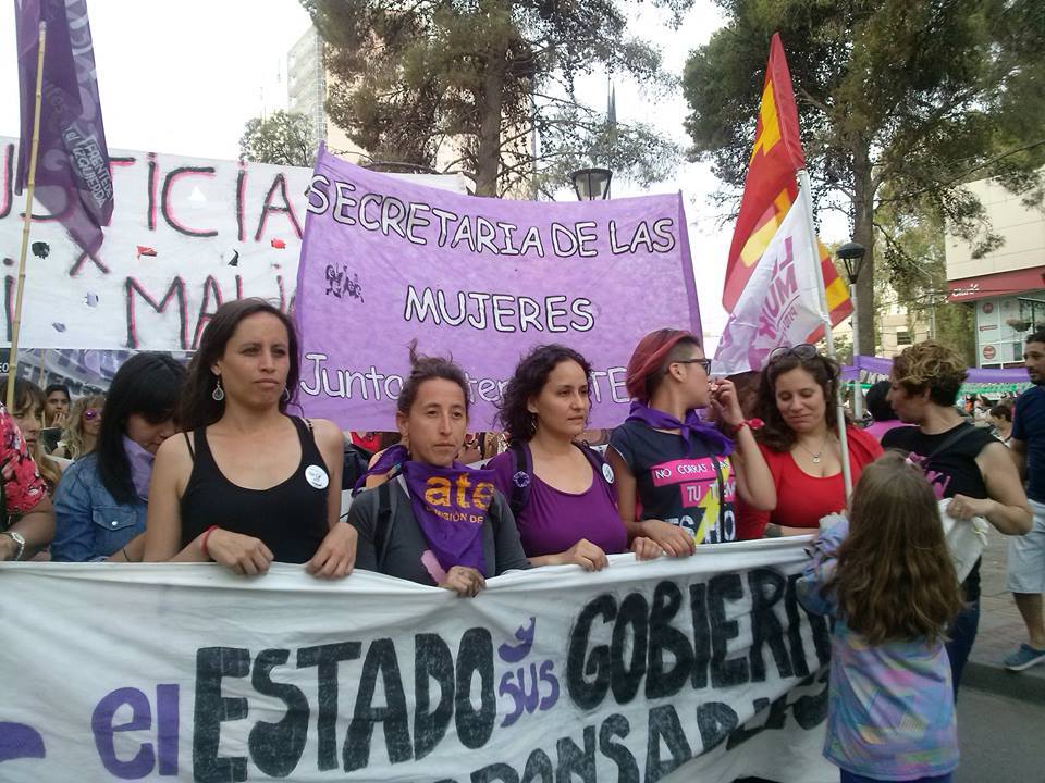 El Frente de Izquierda junto a trabajadoras de Salud y Desarrollo Social solicitan informes al Ministro