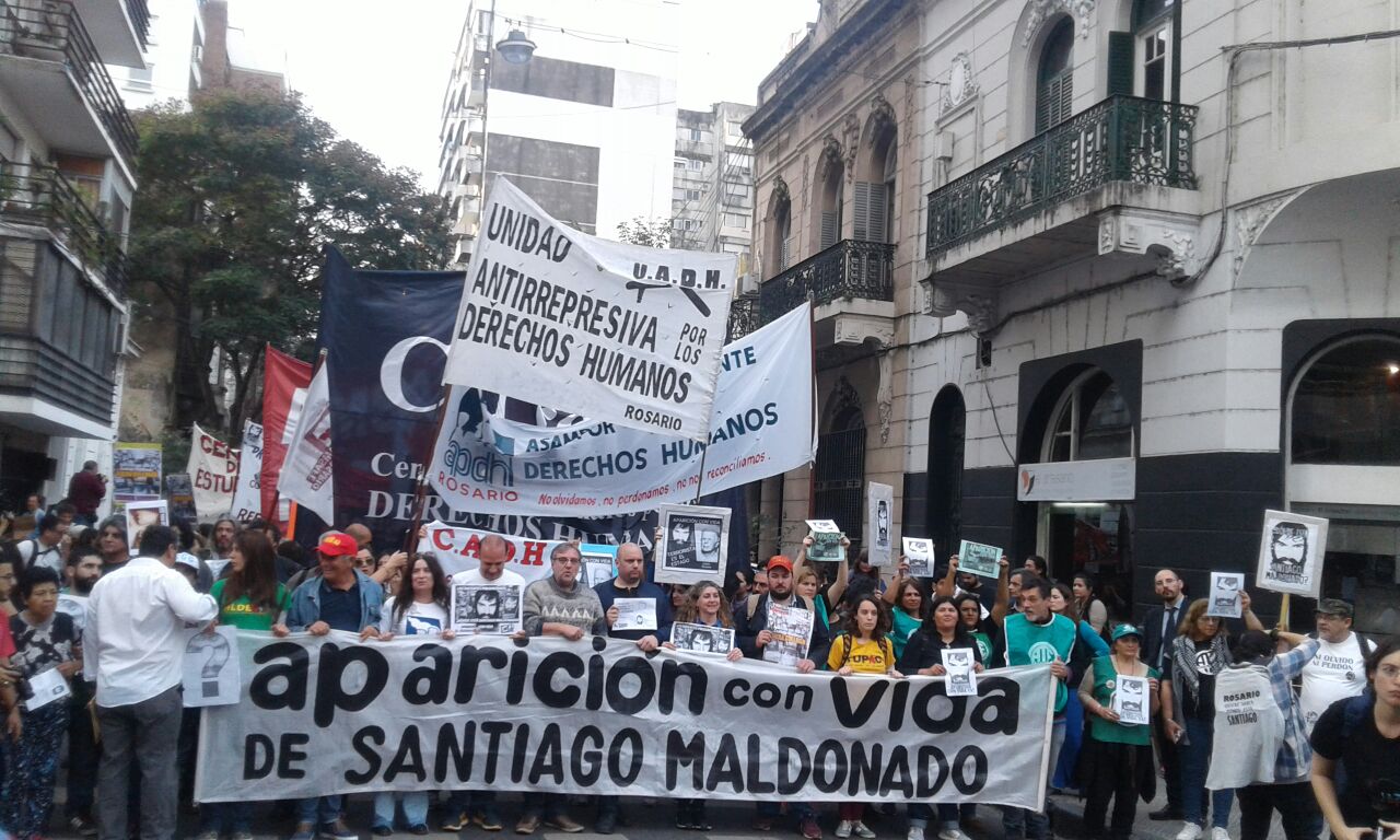 Crivaro: “Una marcha inmensa ganó las calles por Santiago Maldonado en Rosario”.