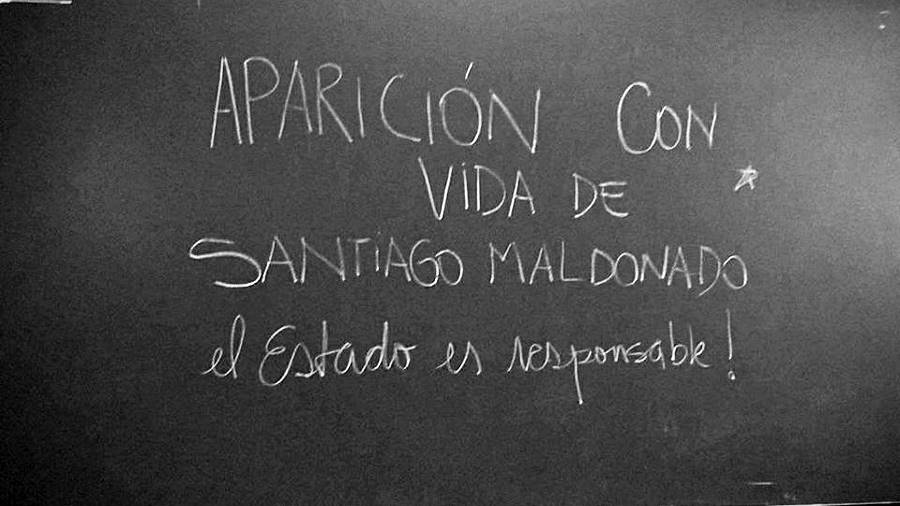 Piden al ministerio de Educación que se discuta sobre Santiago Maldonado en las aulas