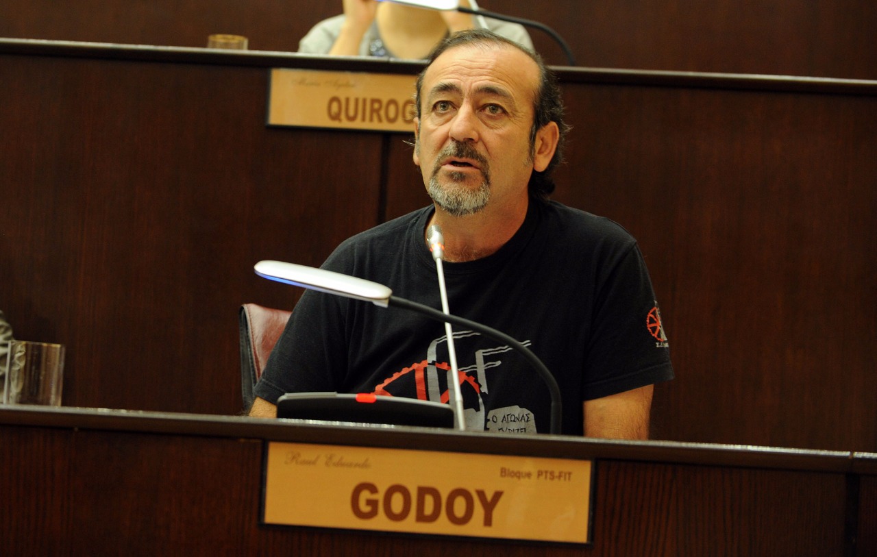 Raúl Godoy quiere terminar con las jubilaciones de privilegio