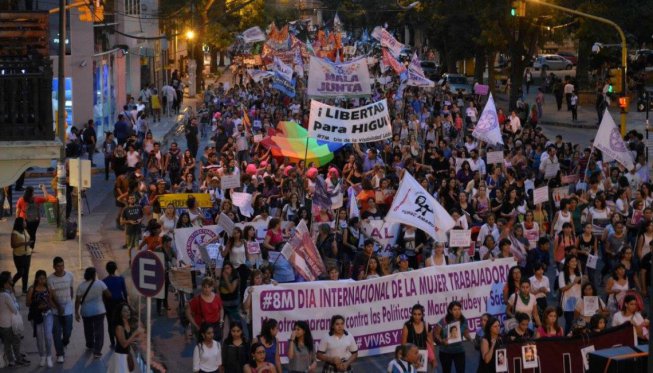 Salta: Pan y Rosas llama a movilizar contra la violencia machista en un polo independiente