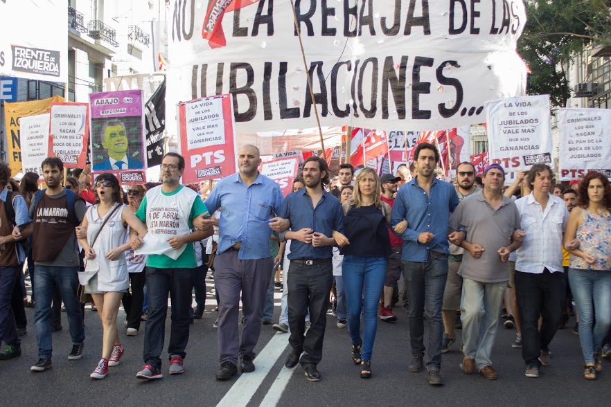 Del Caño: “Hoy marchamos contra la política represiva del Gobierno nacional”