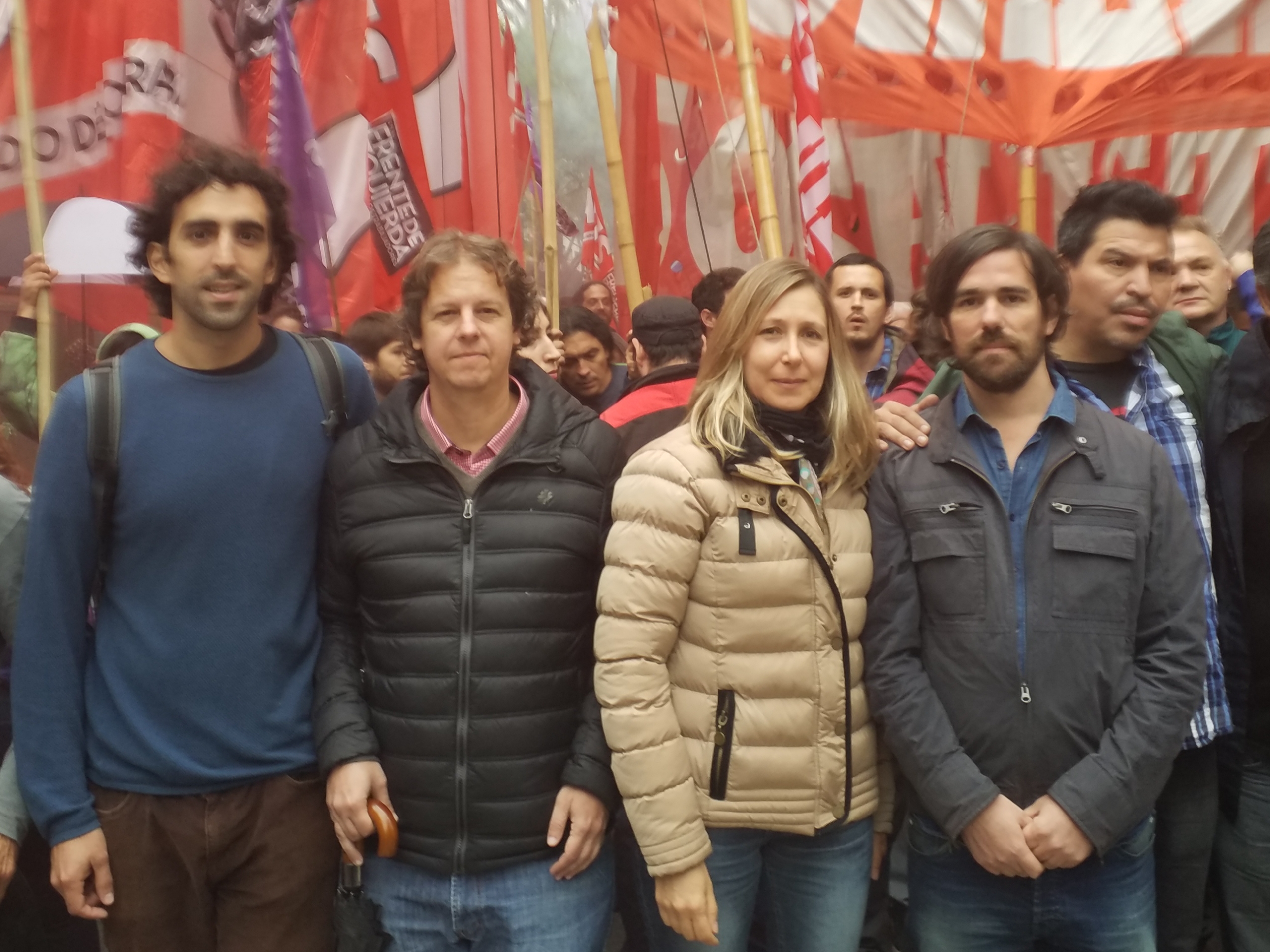 1º de Mayo: duras críticas al Gobierno y a la oposición peronista en el acto del Frente de Izquierda 