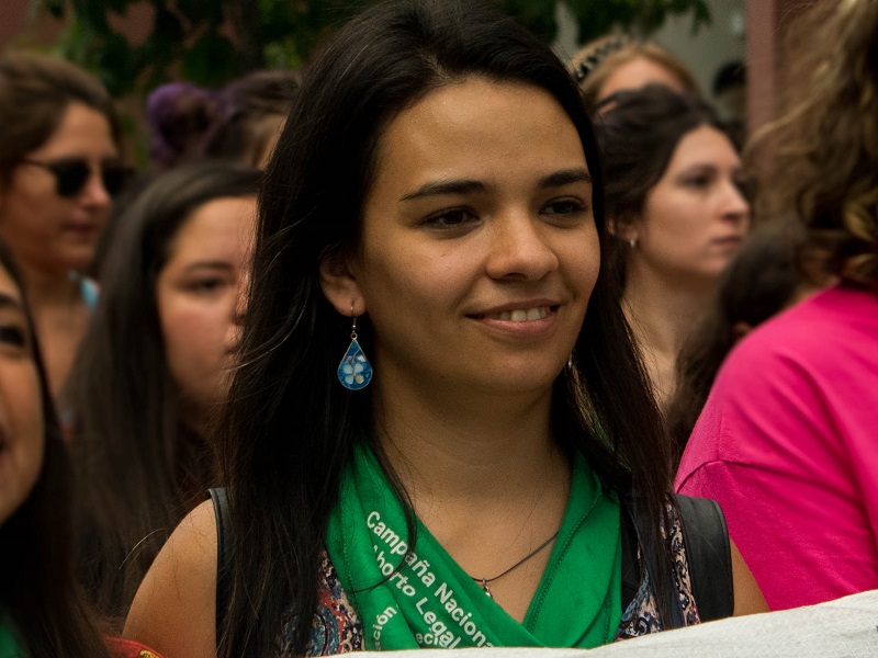 Alejandra Arreguez: “Las mujeres llevamos nuestro repudio al Concejo Deliberante”