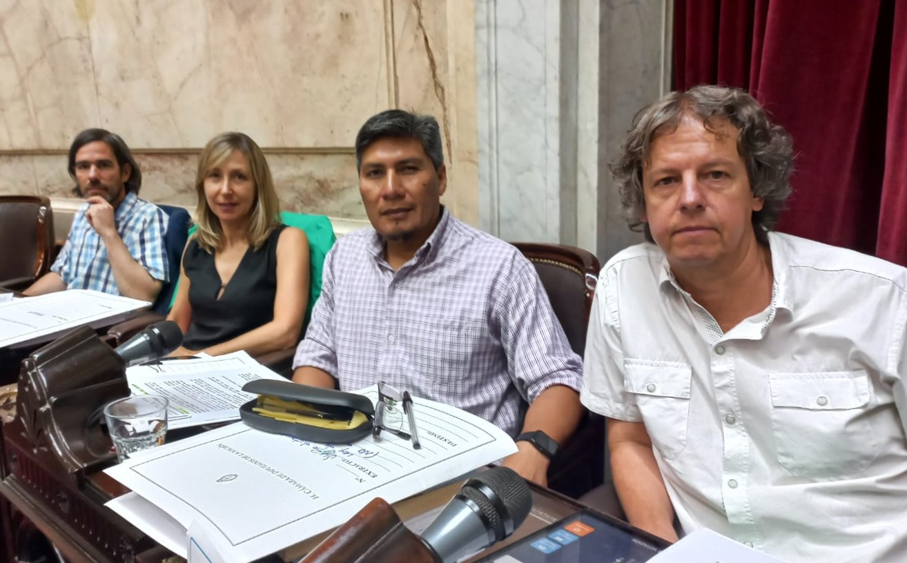 La izquierda convoca a movilizar el lunes frente al Congreso contra la Ley Bases y sostienen que la CGT debería convocar a un paro