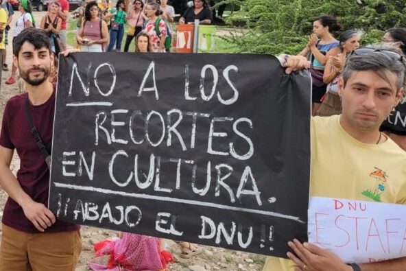 Diputados de izquierda se reunieron con representantes, trabajadores y estudiantes de la cultura