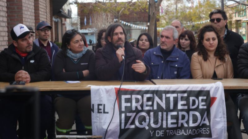 Nicolás del Caño participó de la presentación de la lista del FIT - U en Ensenada 