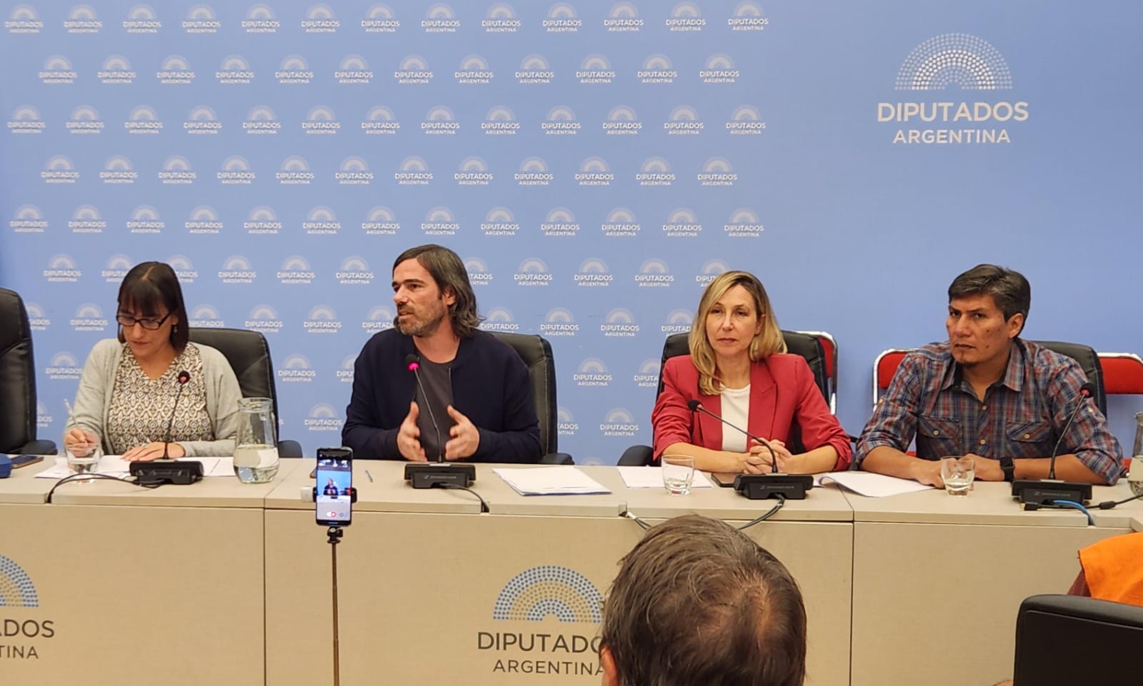 El FIT denuncia en Diputados: “Funcionarios ricos, jubilados pobres”