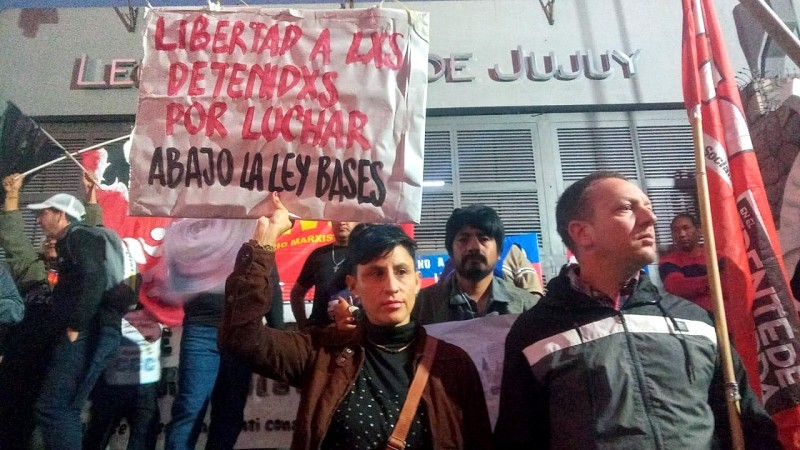 Diputados y concejales del PTS FIT de Jujuy exigen la libertad de los detenidos por luchar contra la Ley Bases 