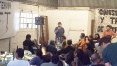 Más de cien obreros de la alimentación debaten y se organizan