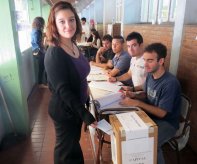 Macarena Escudero y Nicolás del Caño emitieron su voto