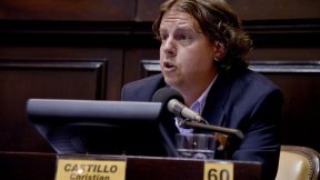 Castillo: "queremos que los trabajadores no paguen el impuesto al salario. Hay que cobrarle a las patronales"
