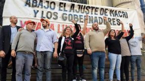 Acto del Frente de Izquierda contra el acuerdo con el FMI en la Bolsa de Comercio a las 18