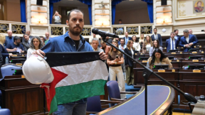 Bancas de lucha: Ariel Moreno, trabajador de Secco y delegado combativo, asumió como diputado provincial