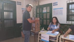 Votó Alejandro Vilca y aseguró que “la izquierda se prepara para enfrentar el ajuste que se viene”