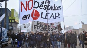 Paro total en Lear contra los despidos, las suspensiones y los ataques a los delegados