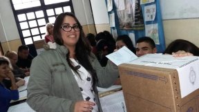 Ayelén Córdoba trabajadora aeronáutica y precandidata a intendenta
