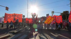 Mendoza fue parte de la jornada por los petroleros de Santa Cruz